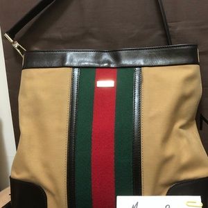 Gucci sherry line authentic and used shoulder bag